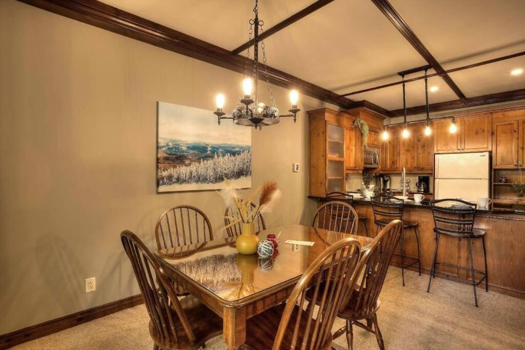 Les Manoirs Wpool & Hot Tub Near Village 110-7 Mont-Tremblant Extérieur photo